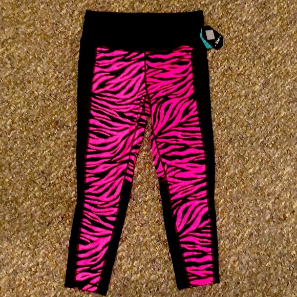 LuLaRoe fearless workout capris - Picture 1 of 5